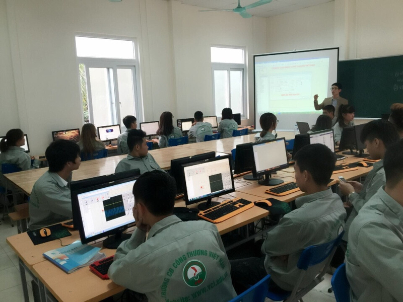 Điện tử công nghiệp