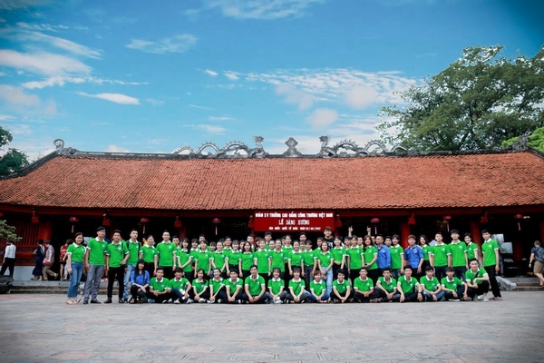 Hướng dẫn viên du lịch